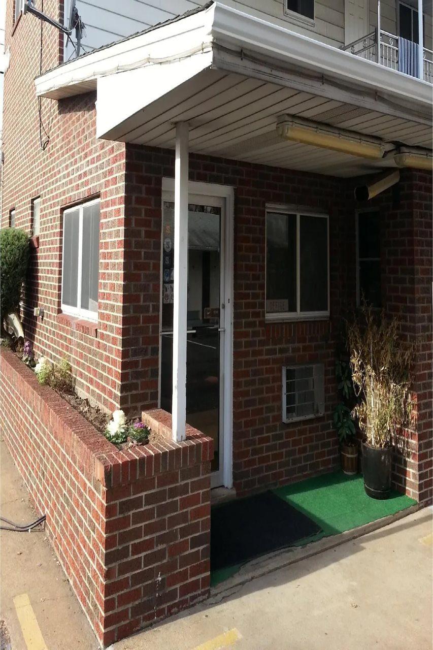 Americas Best Value Inn Avenel Woodbridge Eksteriør billede