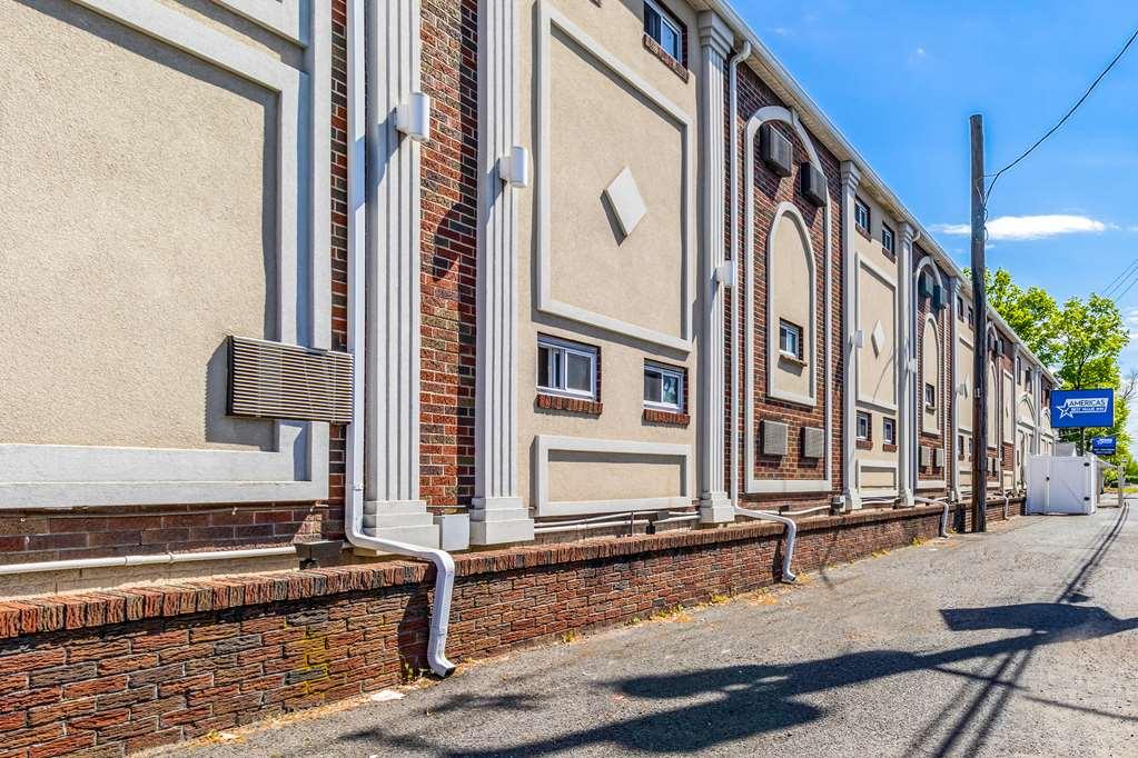 Americas Best Value Inn Avenel Woodbridge Eksteriør billede